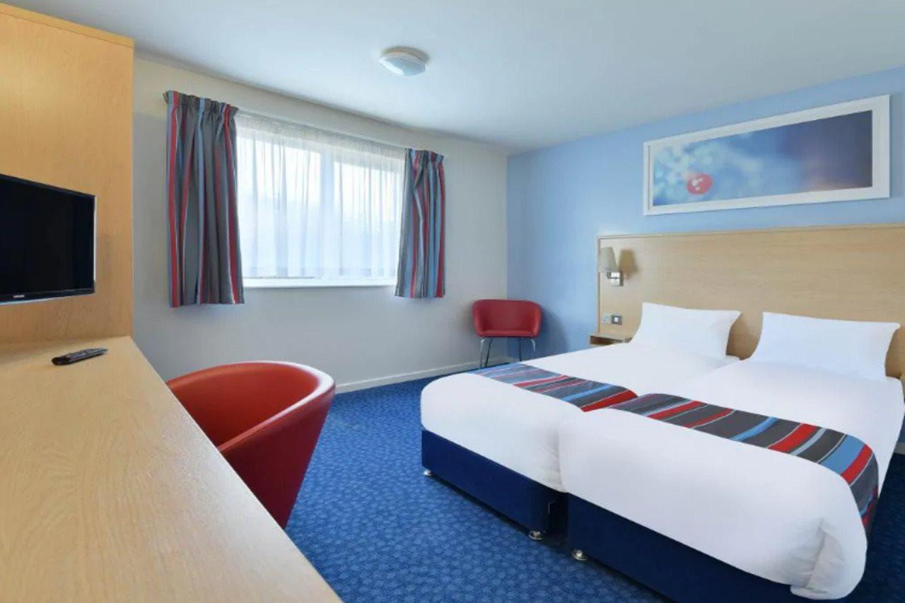 Travelodge Manchester Central Arena Exterior photo